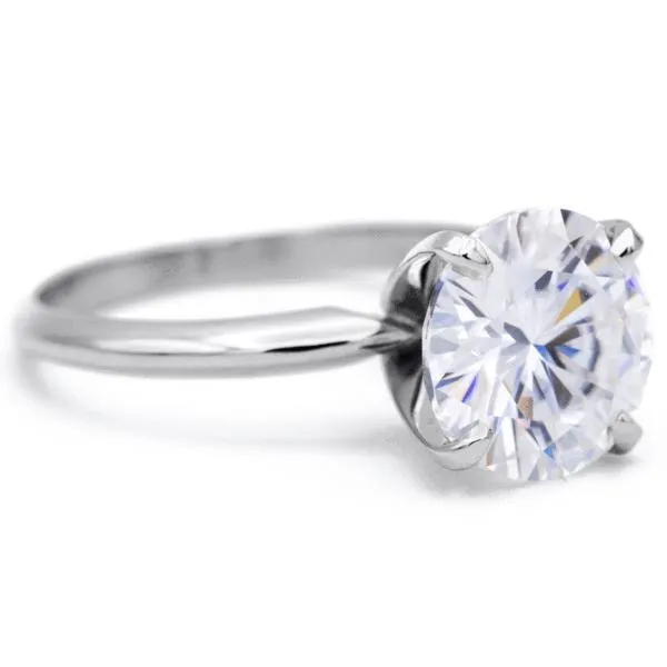 Round Center Stone Platinum 4 Prongs Solitaire Ring
