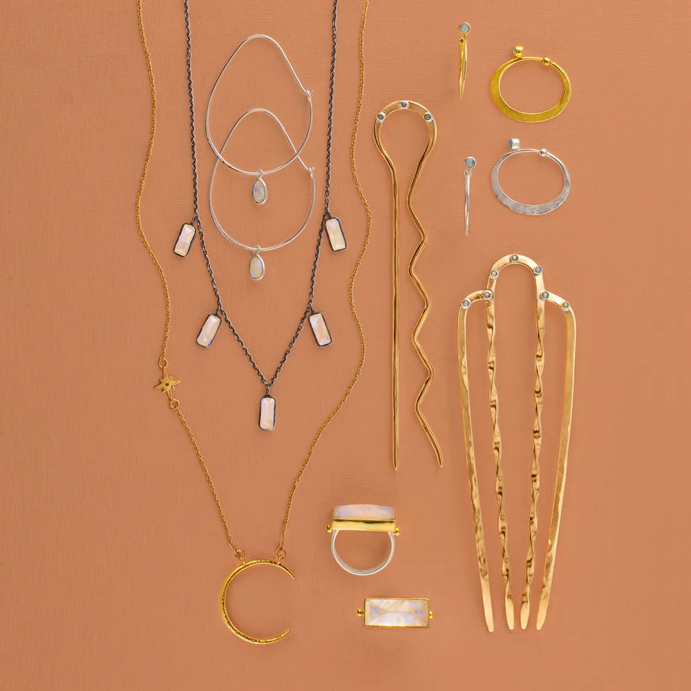 Skylight Necklace in Moonstone
