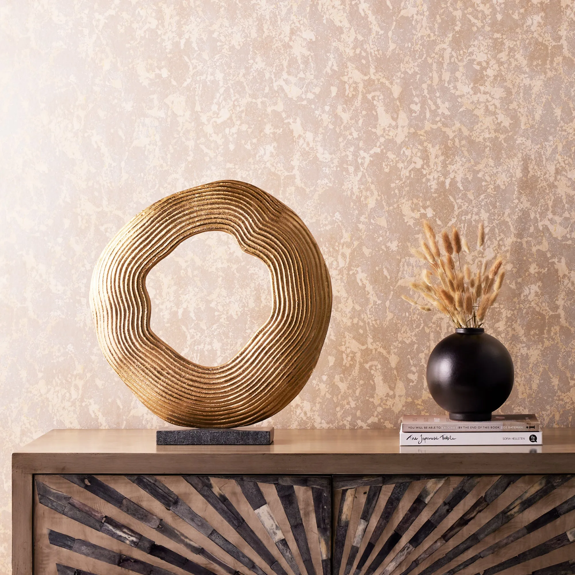 Splash Sculptural table lamp