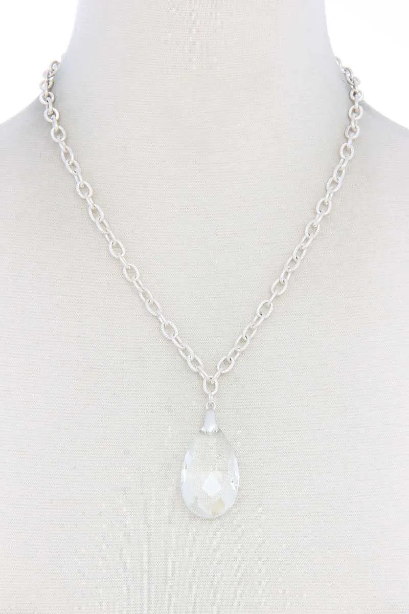 Teardrop Pendant Necklace