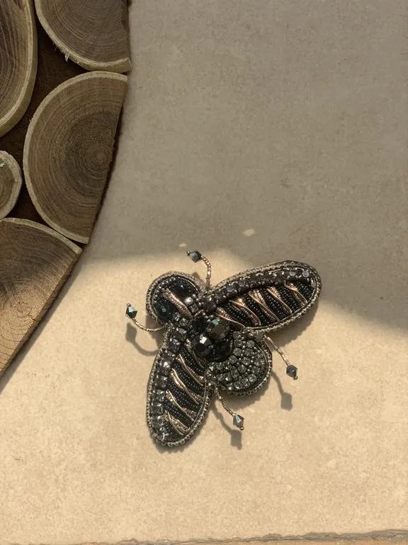the humble bumble brooch