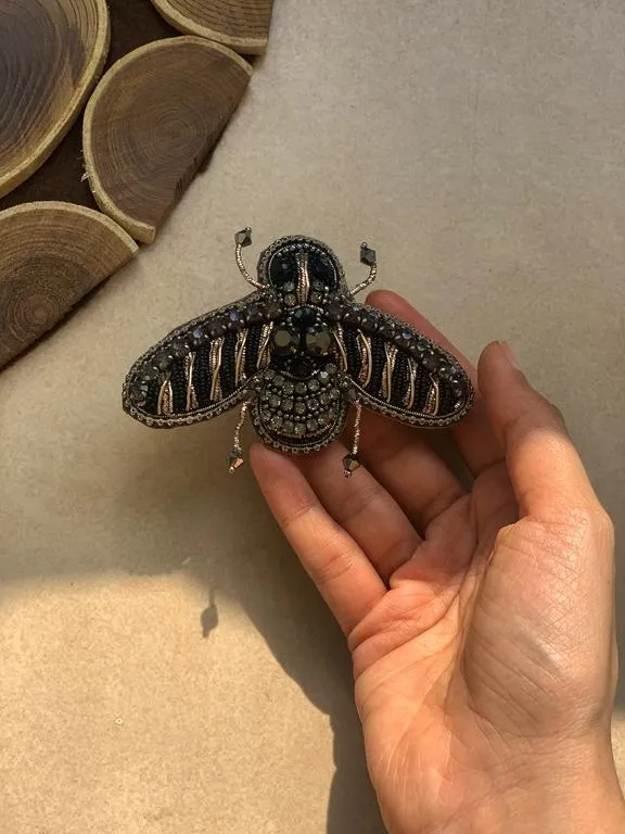 the humble bumble brooch