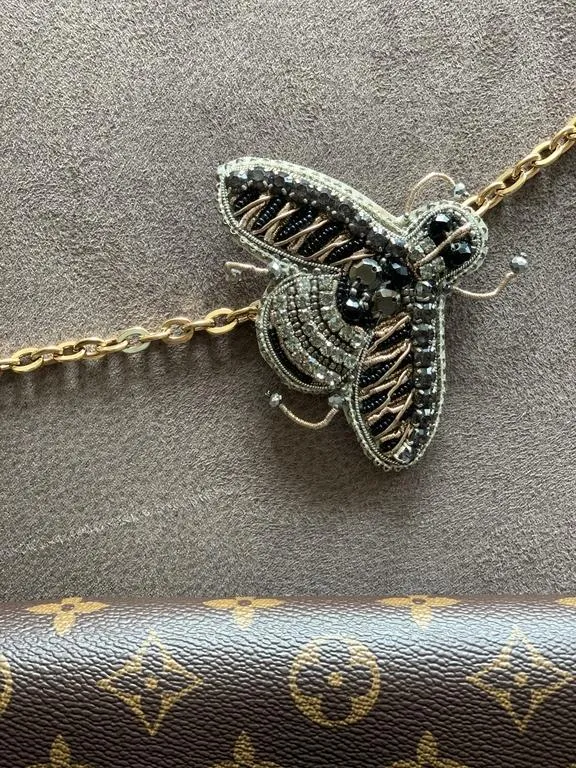 the humble bumble brooch