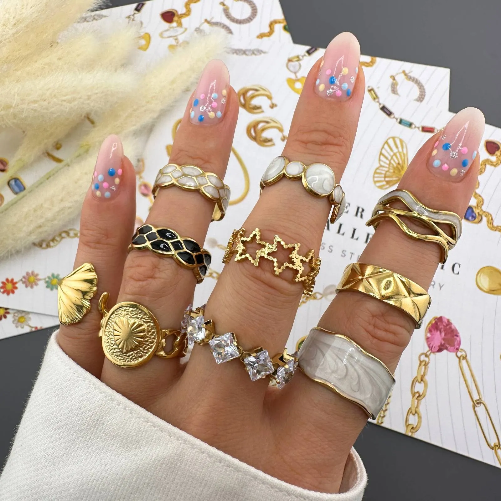 Two-Tone Abstract Wave Ring – Mixed Metals