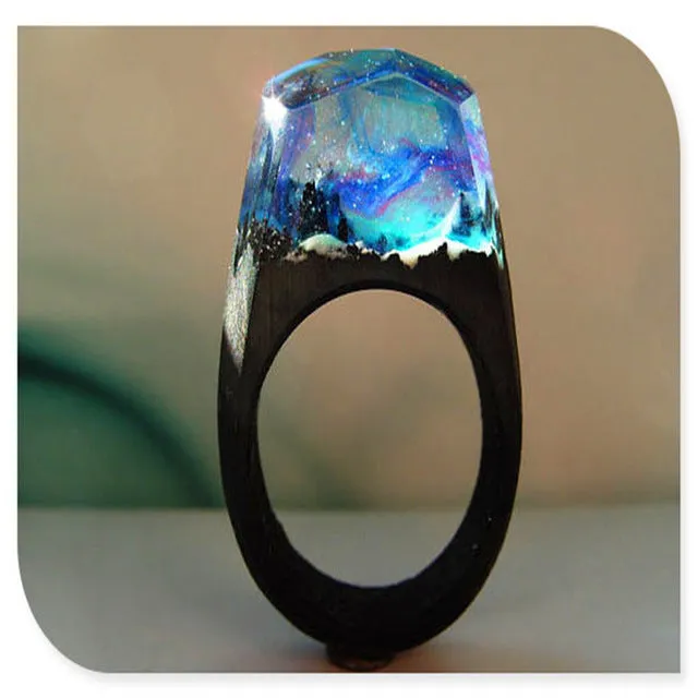 Under the sea enamel ring