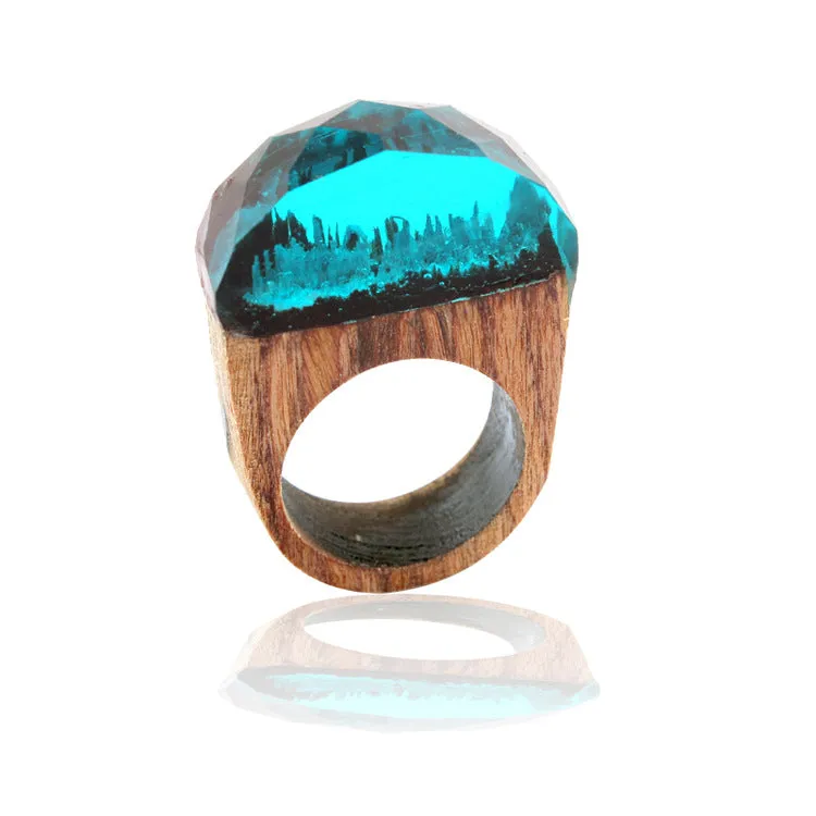 Under the sea enamel ring