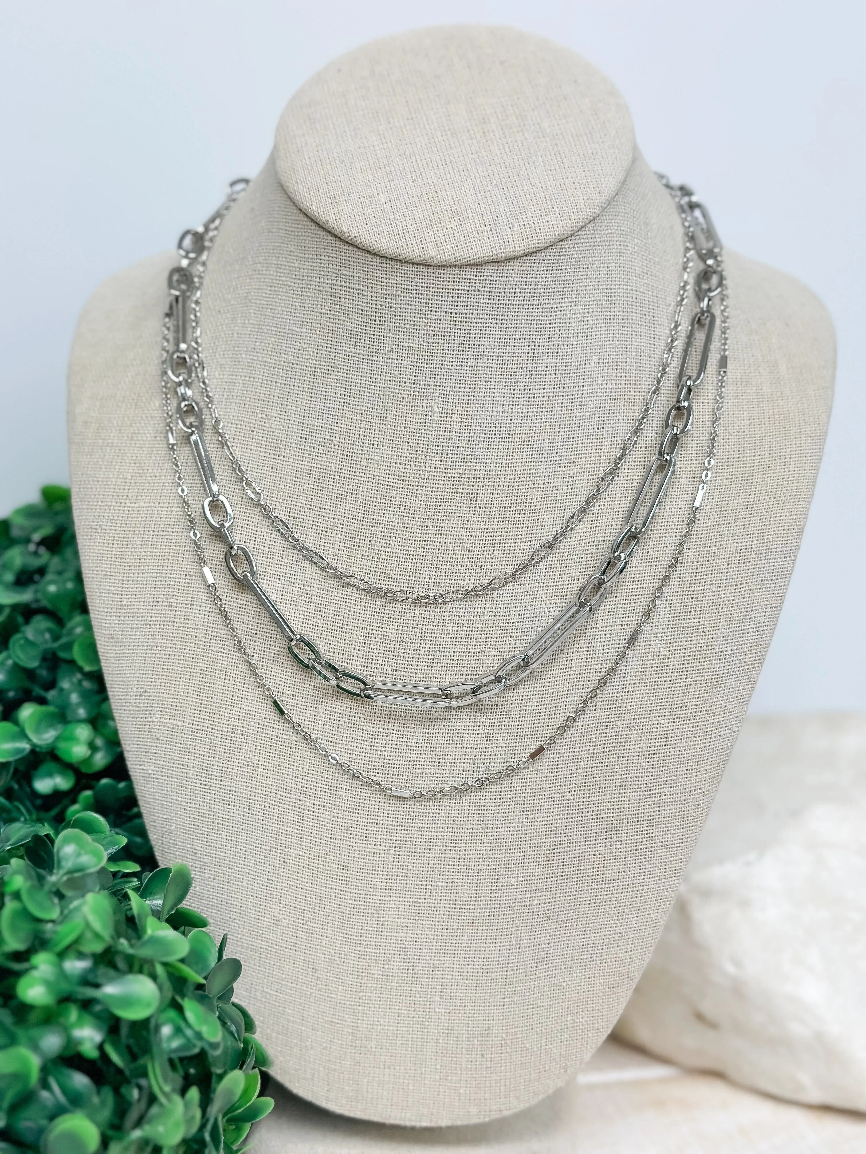 Uno, Dos, Tres Necklace - Silver by B.B. Lila