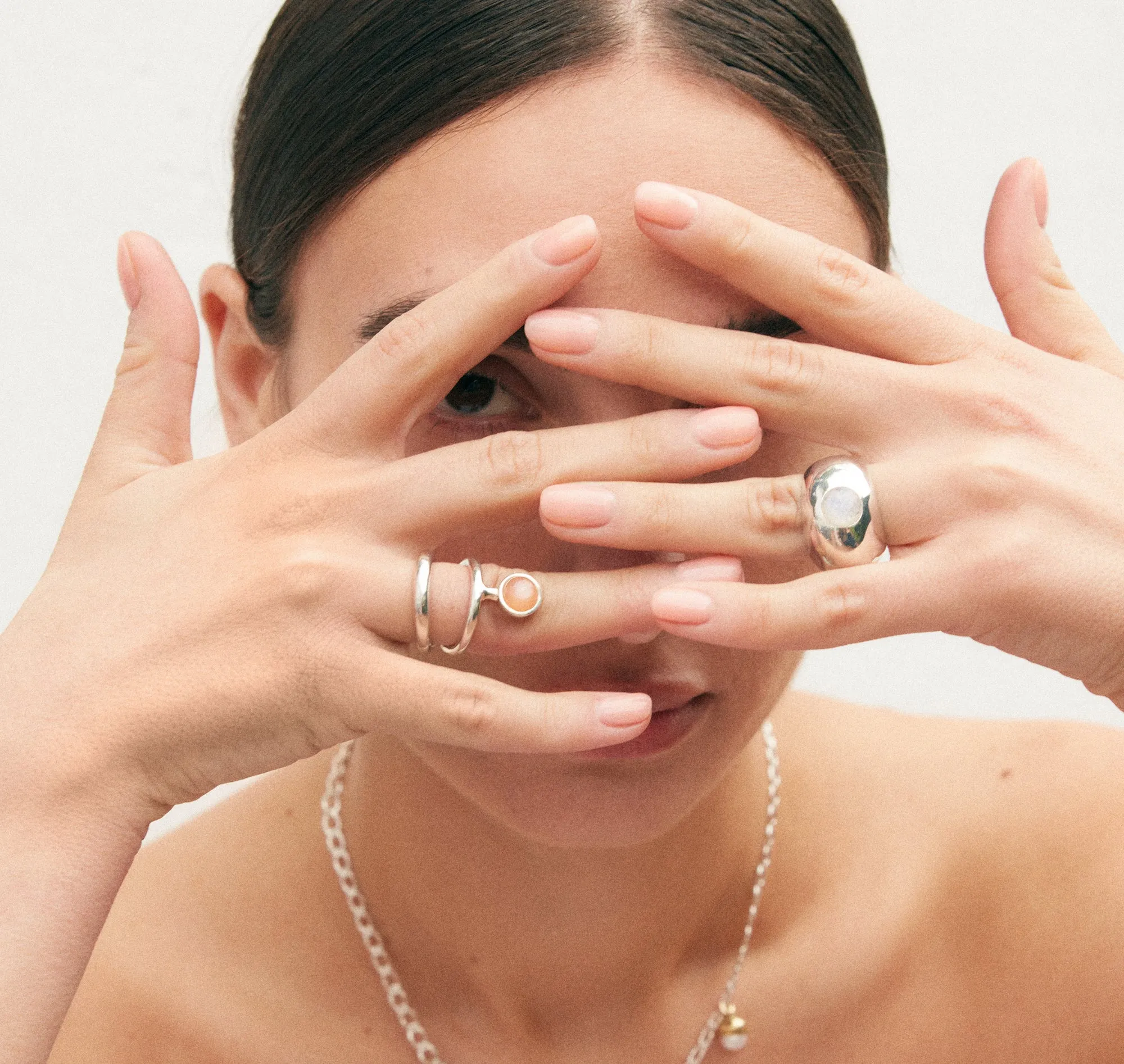 Vine Peach Moonstone Dual Band