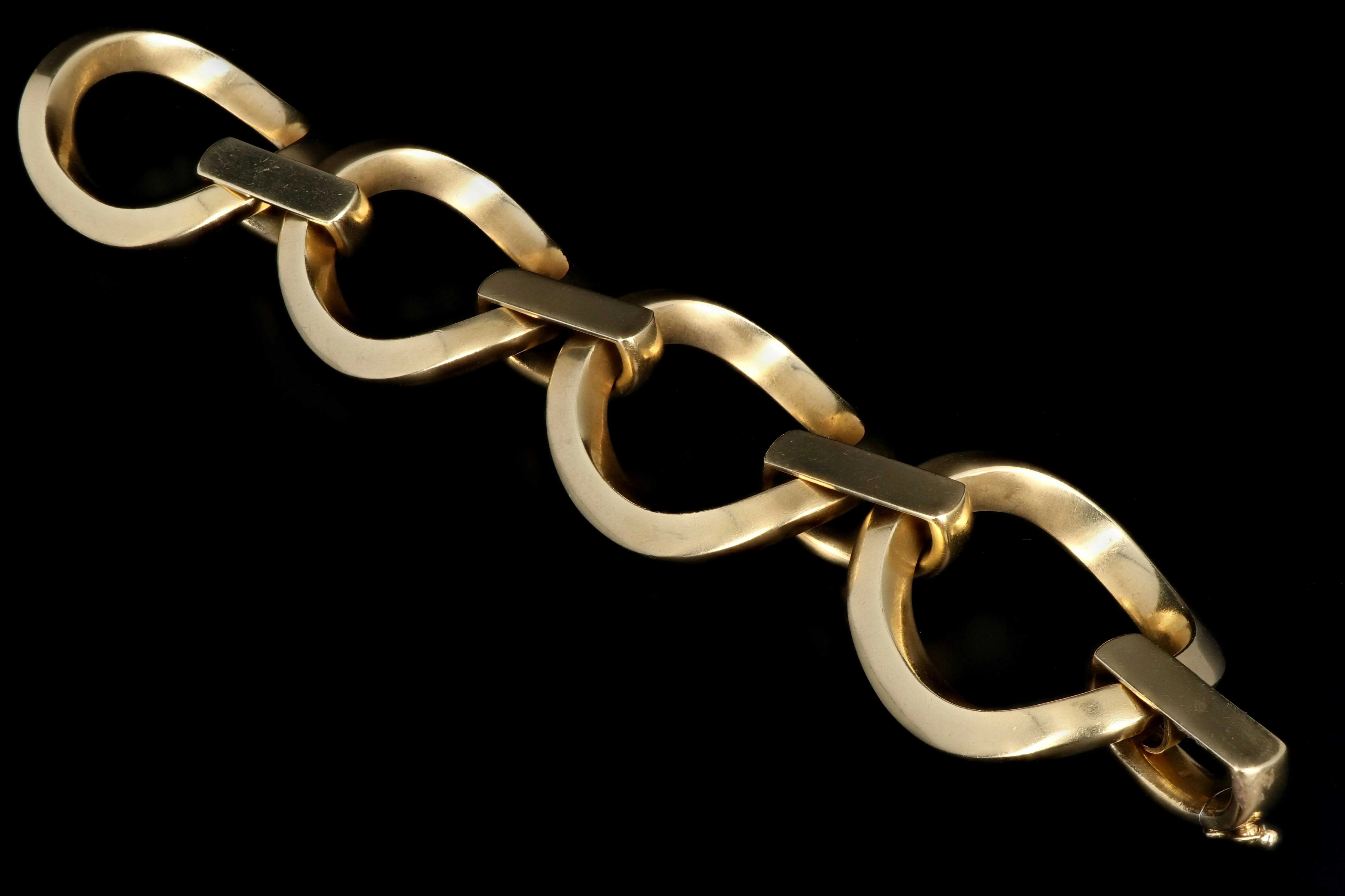 Vintage 14K Yellow Gold Large Oval Link Bracelet