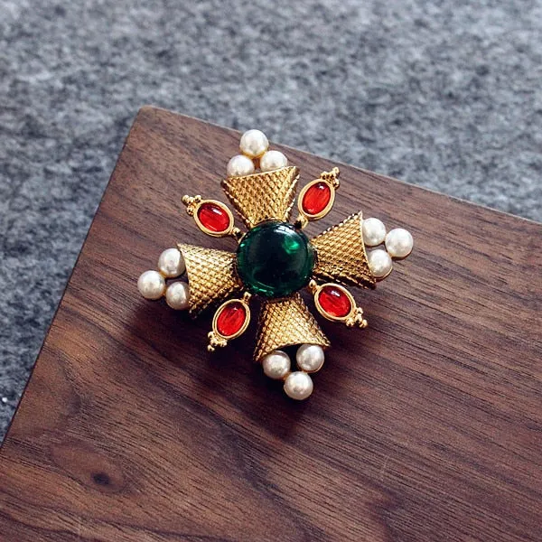 Vintage Baroque Jewel Brooches - 29 Styles