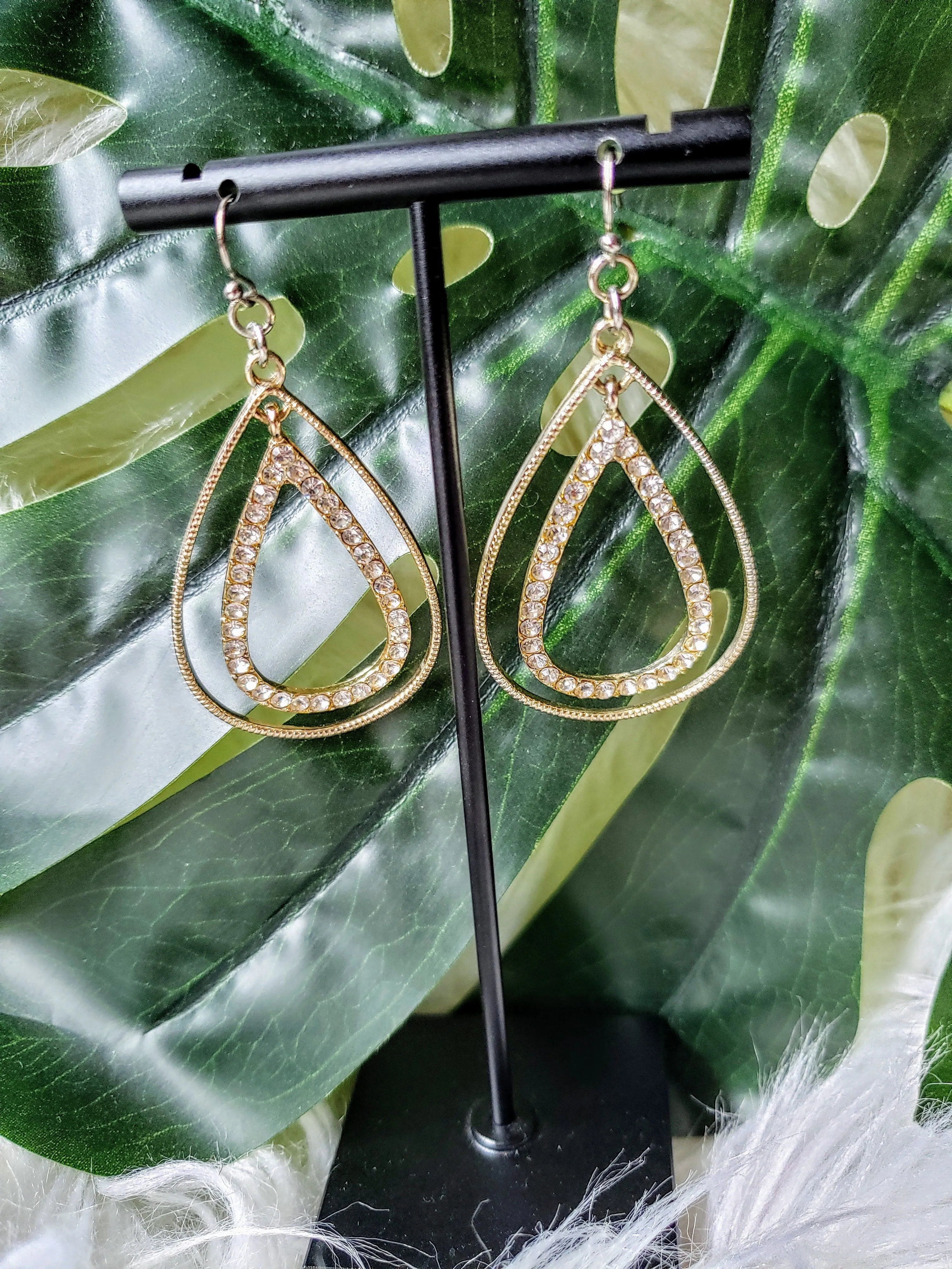 Vintage - Gold & Rhinestone Teardrop Earrings