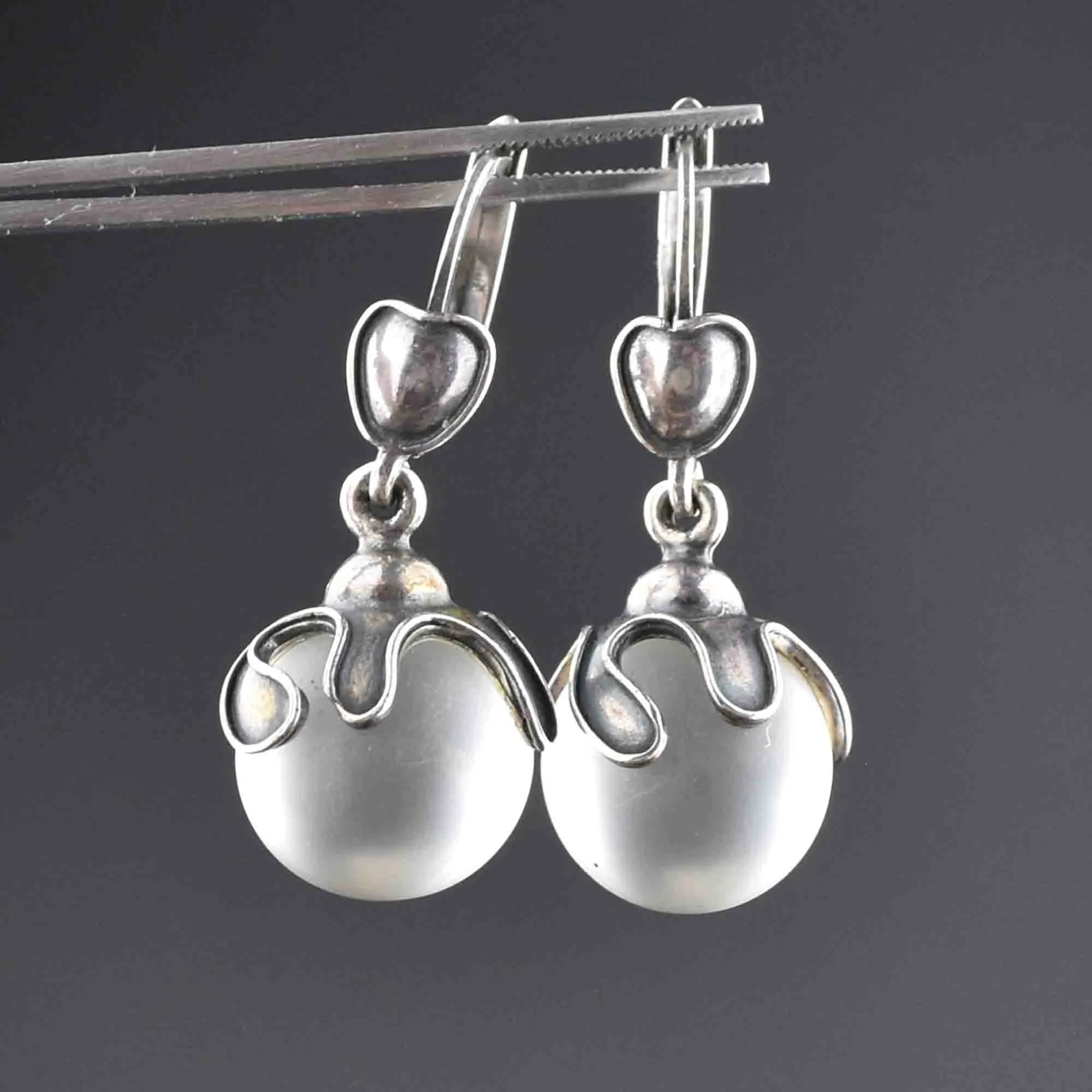 Vintage Silver Pools of Light Drop Earrings