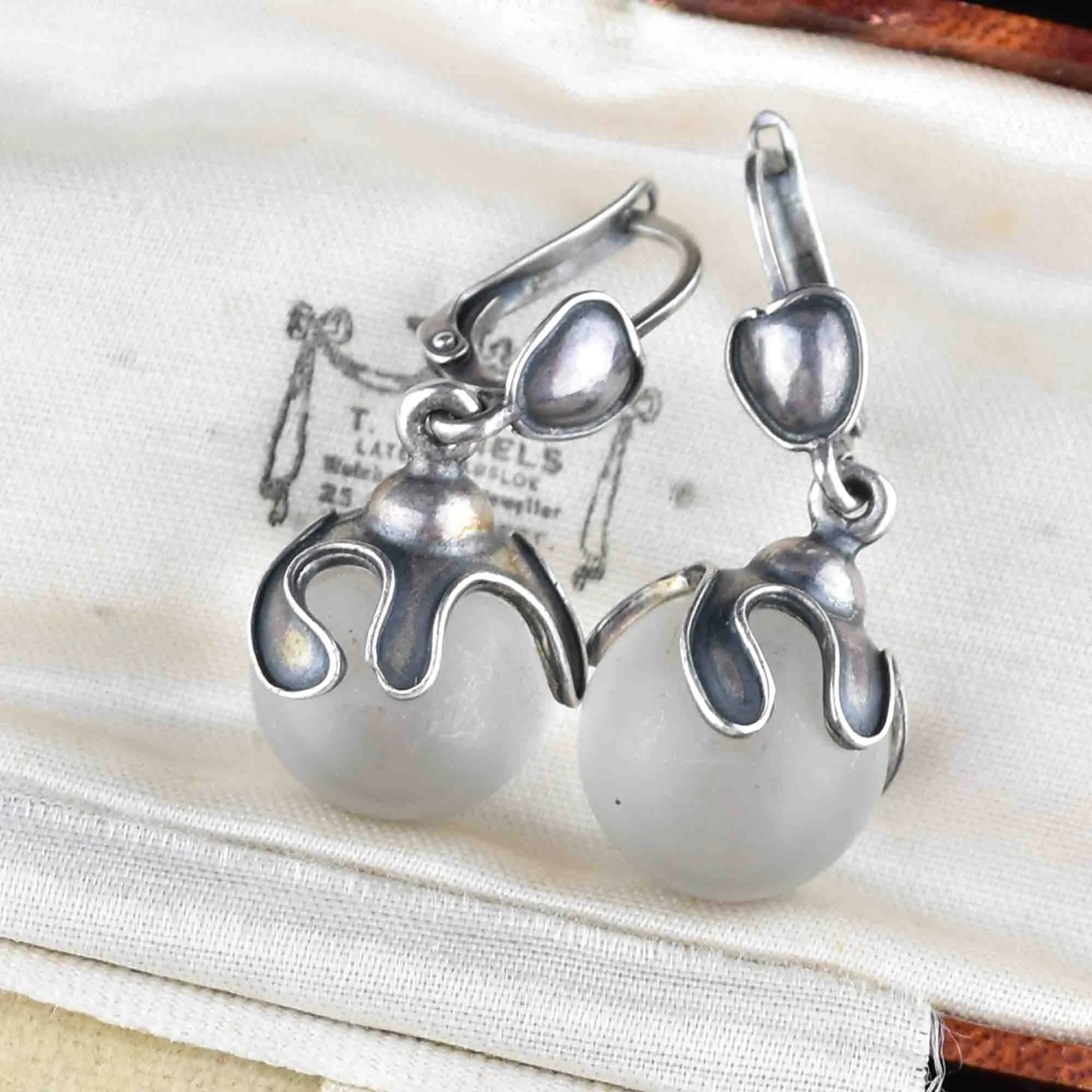 Vintage Silver Pools of Light Drop Earrings