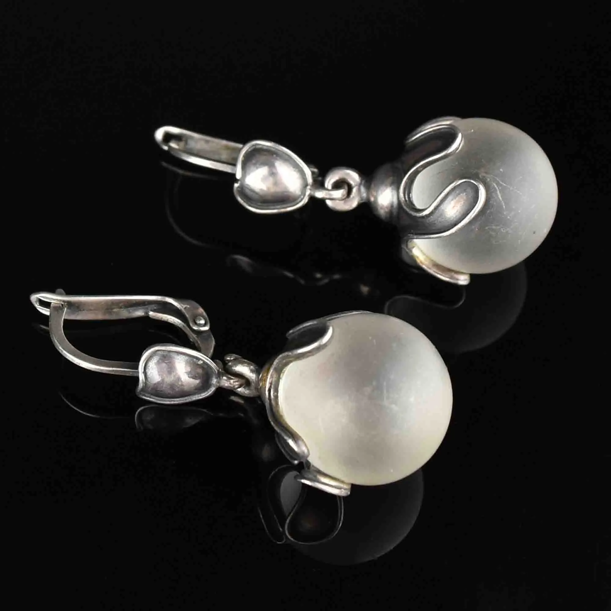 Vintage Silver Pools of Light Drop Earrings