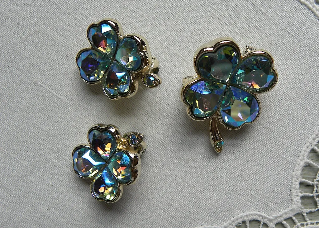 Vintage Weiss Shamrock Rhinestone Brooch and Earring Set