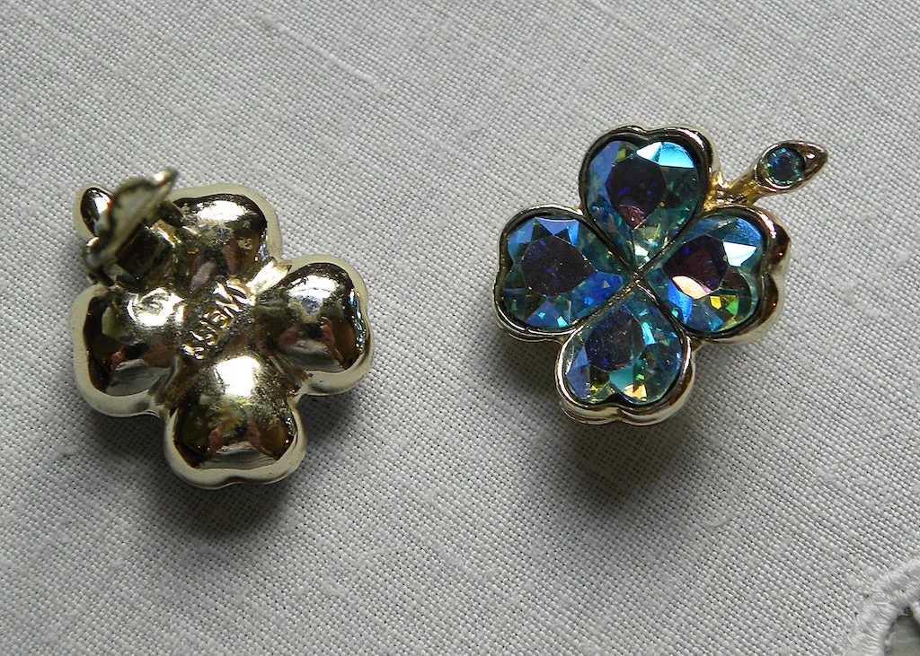 Vintage Weiss Shamrock Rhinestone Brooch and Earring Set